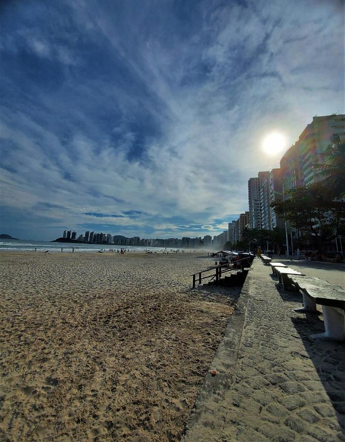 Apto Frente A Praia Das Pitangueiras - Centro Гуаружа Екстер'єр фото